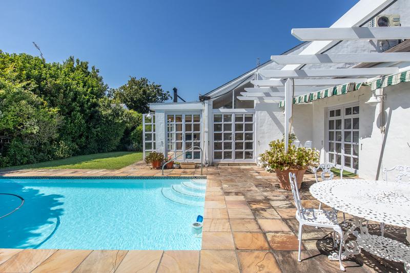 3 Bedroom Property for Sale in Constantia Western Cape